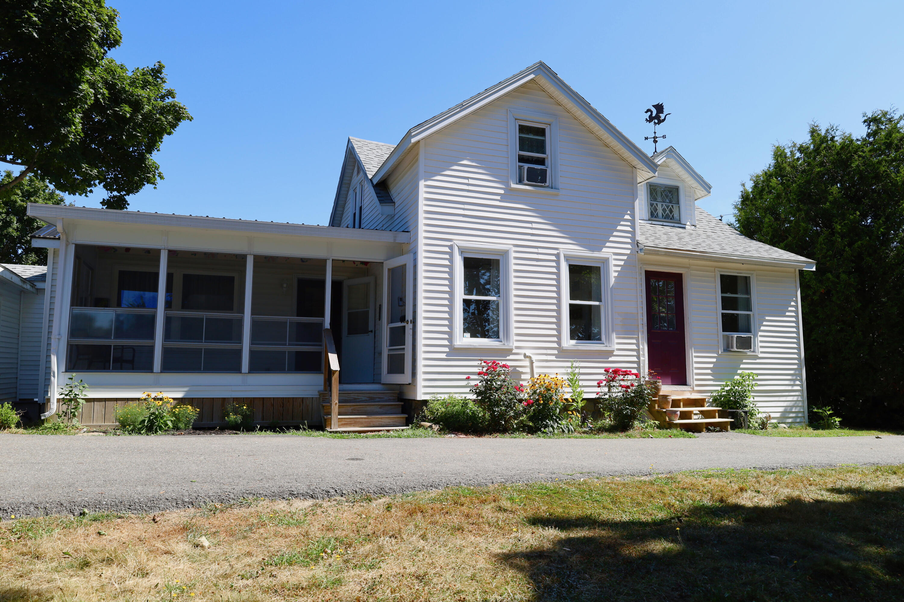 42 13th Street Bangor, ME 04401 - Photo 3 of 32 IMG_0171