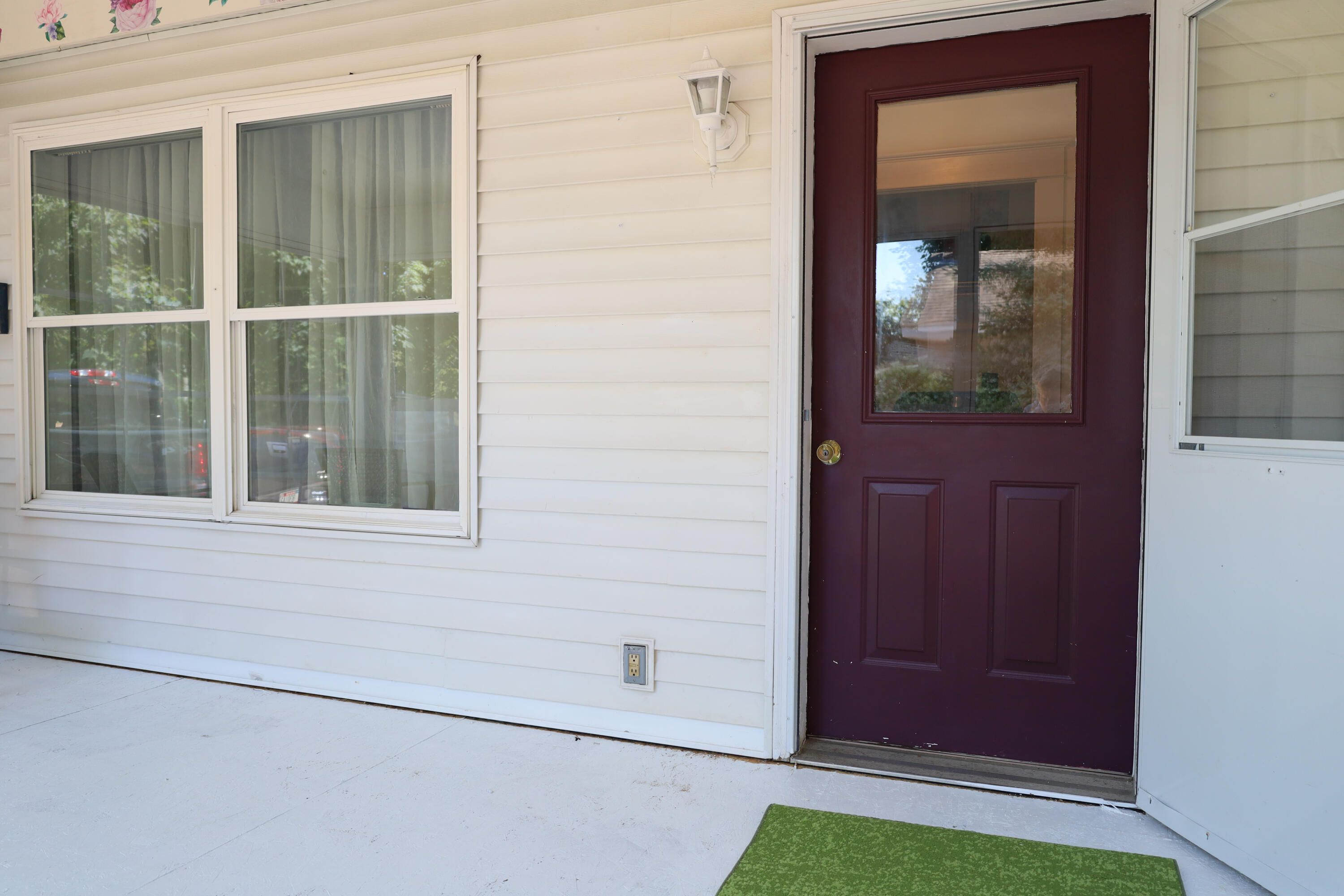 42 13th Street Bangor, ME 04401 - Photo 8 of 32 IMG_0165