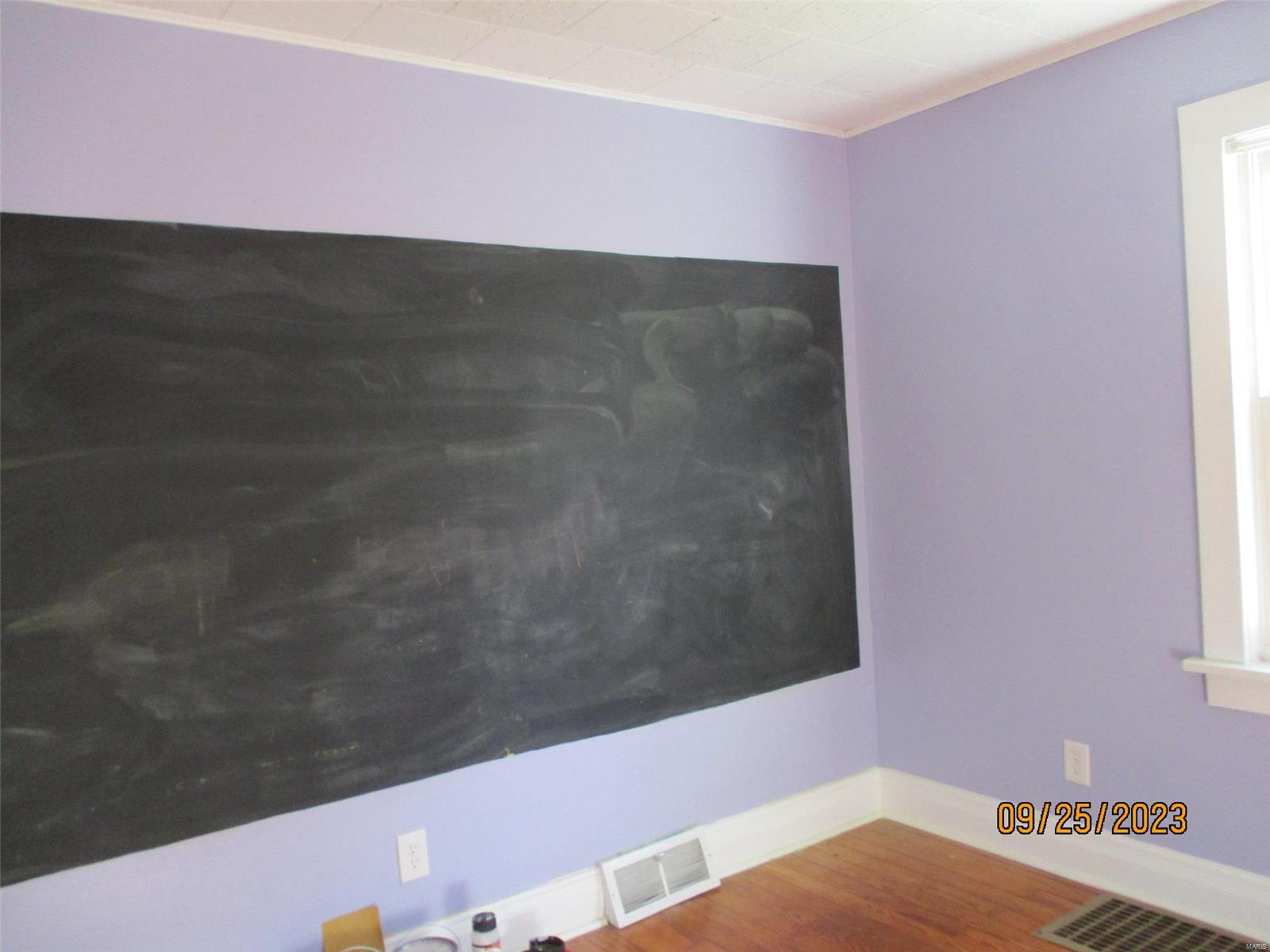 9529 Holtwood Road St. Louis, MO 63114 - Photo 7 of 9 Gallery Image 7