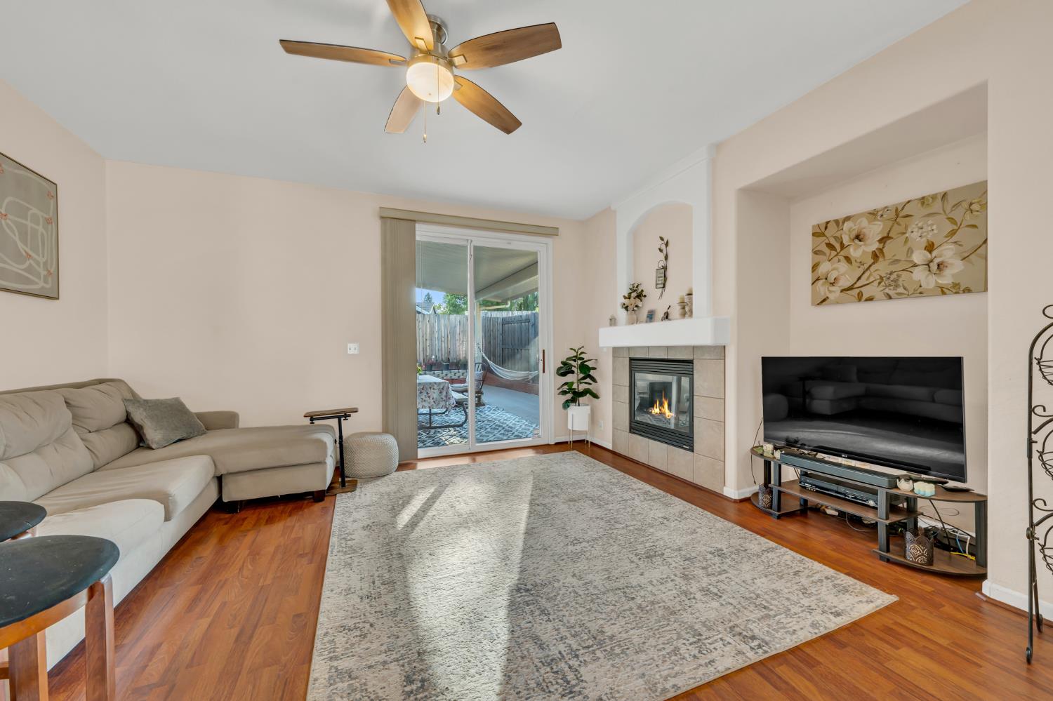 8409 Sundrop Way Antelope, CA 95843 - Photo 8 of 23