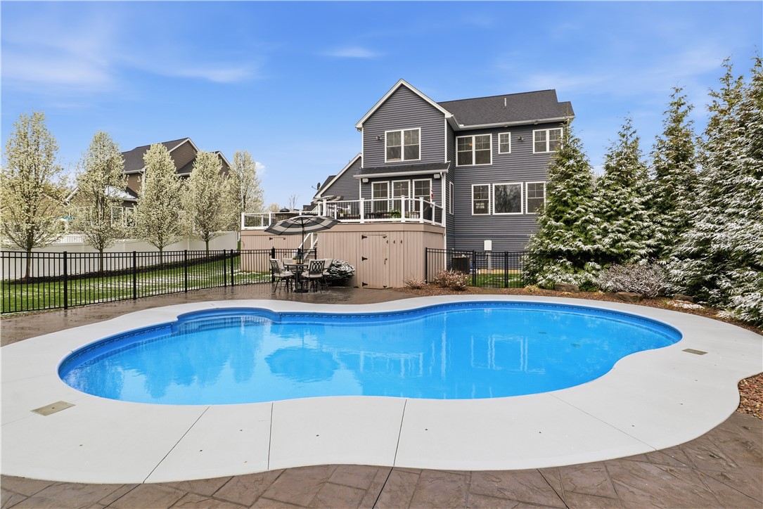 52 Copper Beech Run Perinton, NY 14450 - Photo 4 of 50