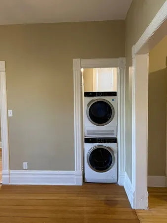 $2,100 | 862 North Hermitage Avenue, Unit 1R, Chicago, IL 60622