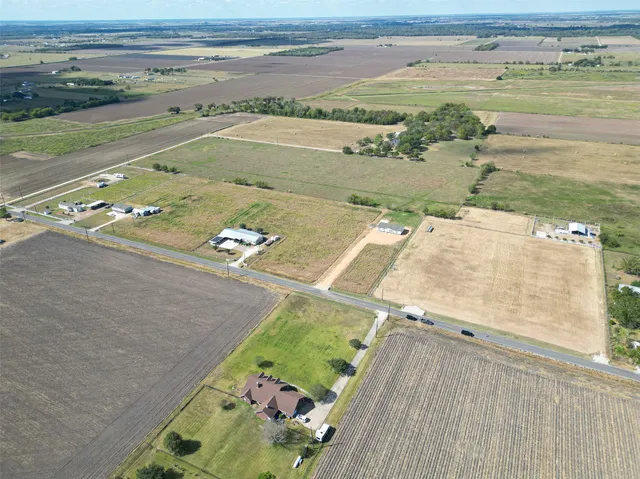 $500,000 | 1023 Williams Road, East Bernard, TX 77435