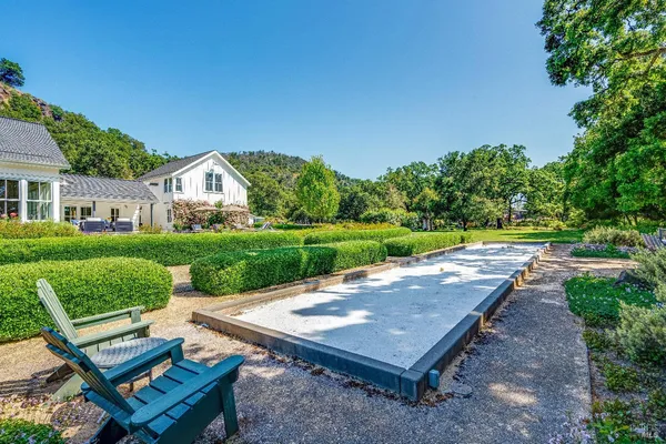 $6,995,000 | 5310 Silverado Trail, Napa, CA 94558