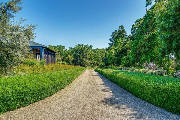 $6,995,000 | 5310 Silverado Trail, Napa, CA 94558