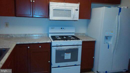 516 Hill Road Hyattsville, MD 20785 - Photo 11 of 26 Kitchen