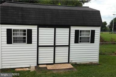 516 Hill Road Hyattsville, MD 20785 - Photo 25 of 26 Exterior (Rear)