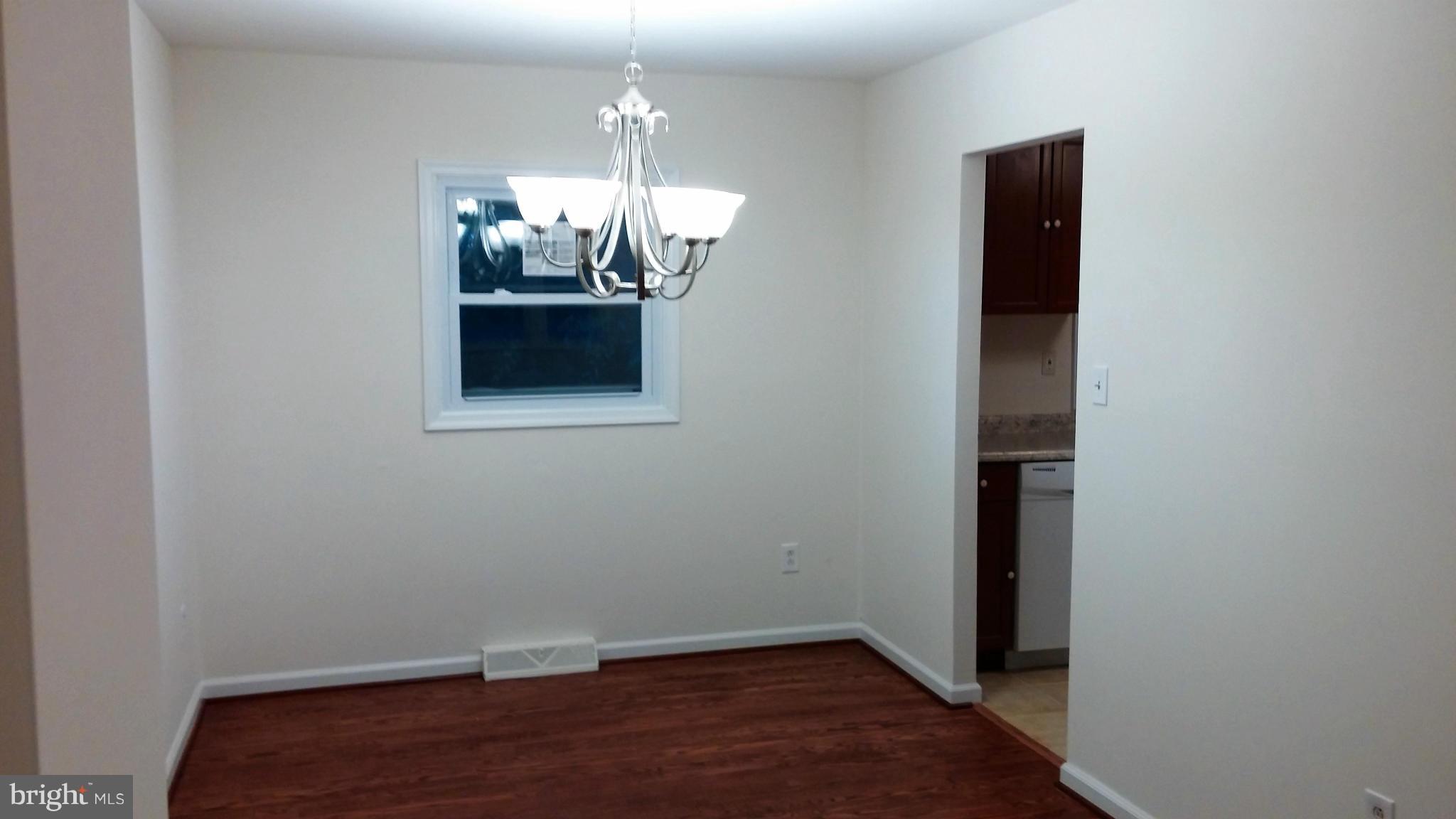 516 Hill Road Hyattsville, MD 20785 - Photo 10 of 26 Dining Room