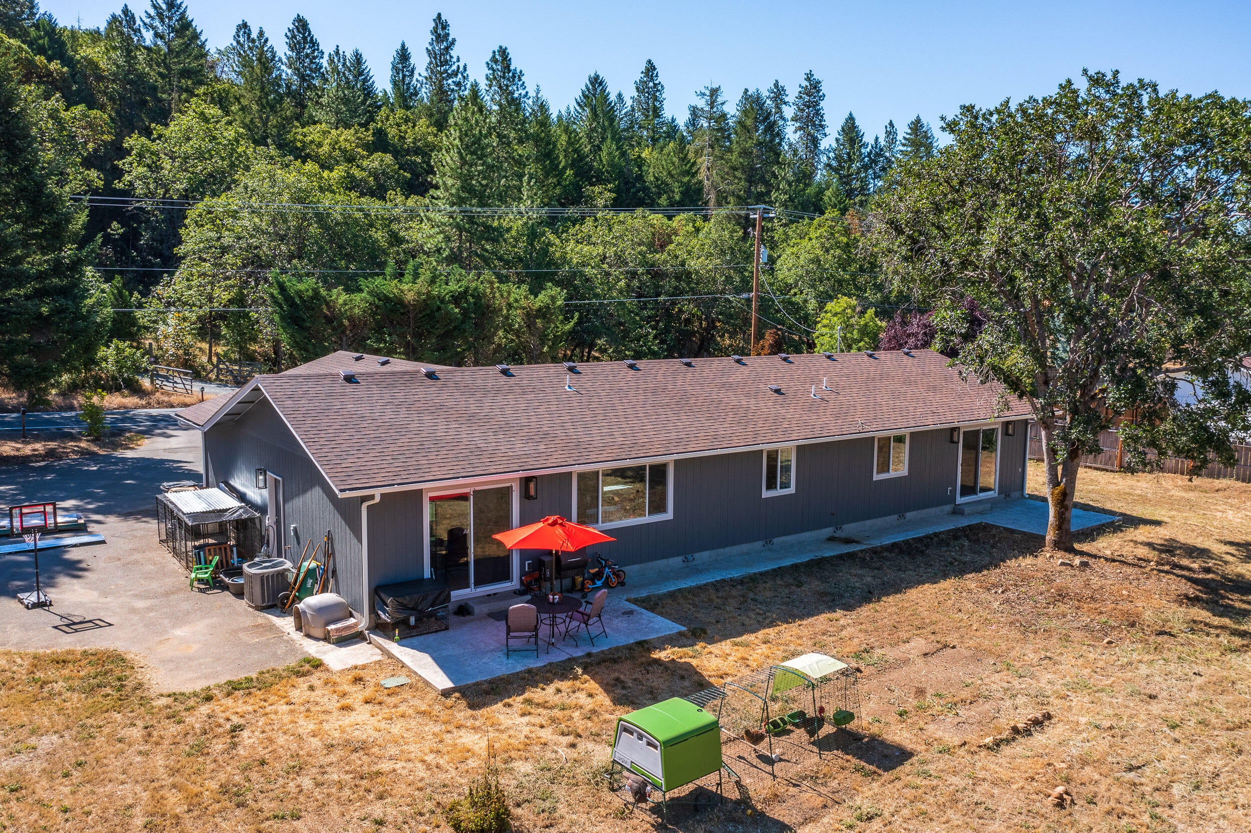 1150 Pleasant Valley Road Merlin, OR 97532 - Photo 31 of 37 1150PleasantValleyRd-040