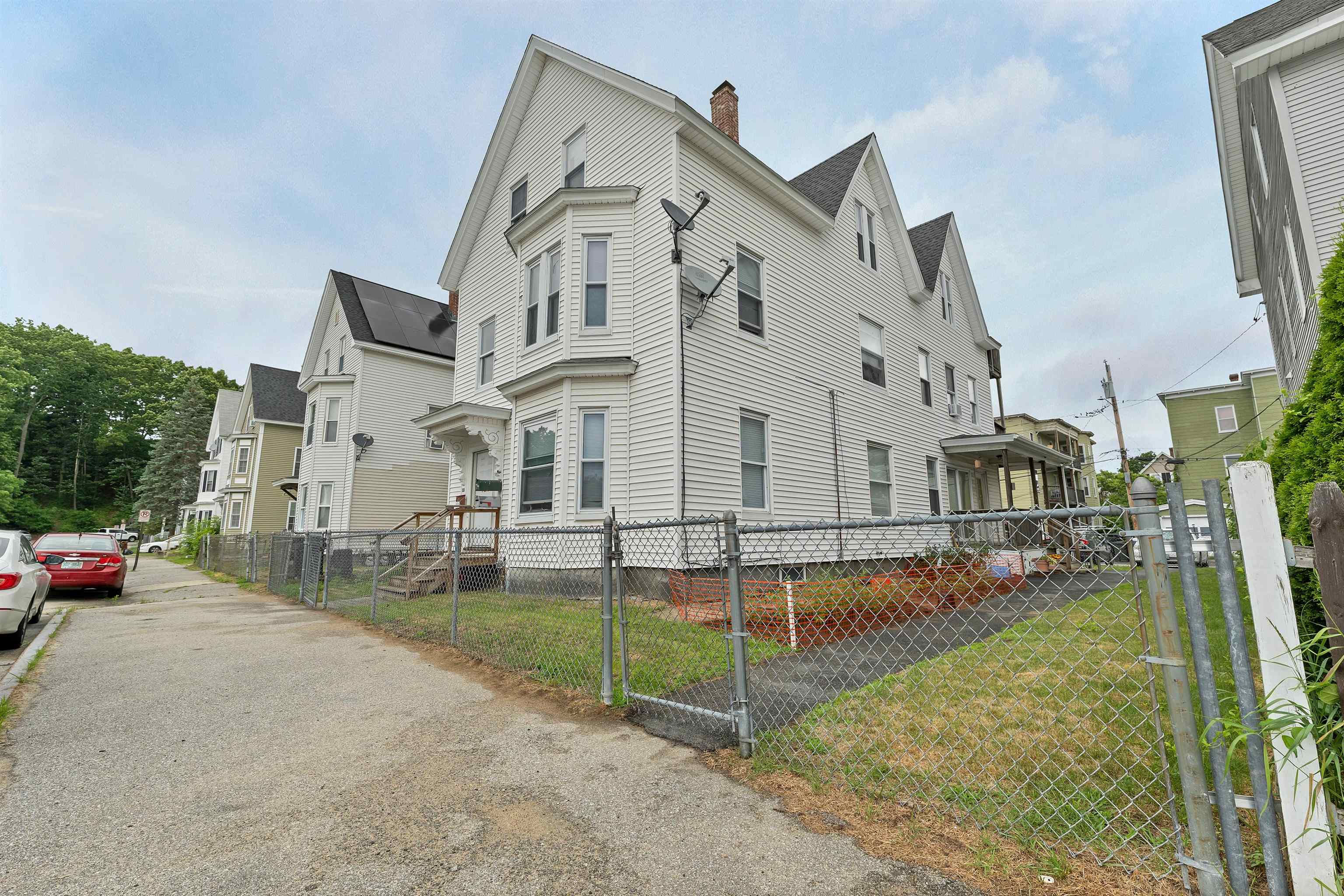 33 Rimmon Street Manchester, NH 03102 - Photo 4 of 39