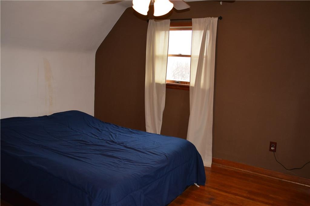 818 Rolling Rock Road Pittsburgh, PA 15234 - Photo 16 of 25 Gallery Image 16