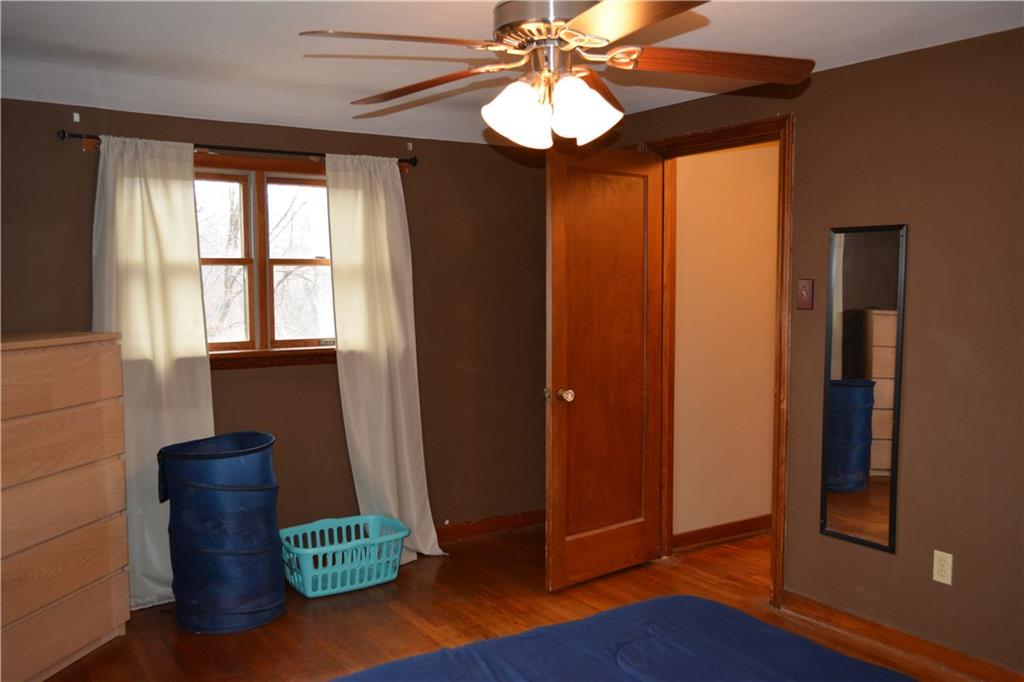 818 Rolling Rock Road Pittsburgh, PA 15234 - Photo 18 of 25 Gallery Image 18