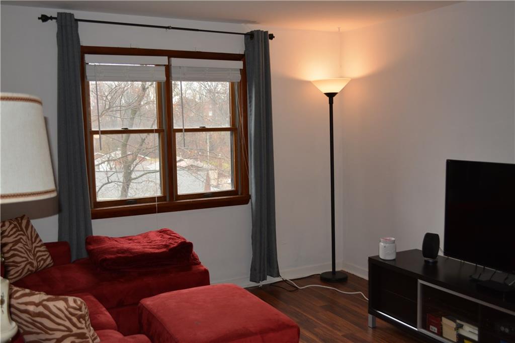 818 Rolling Rock Road Pittsburgh, PA 15234 - Photo 5 of 25 Gallery Image 5
