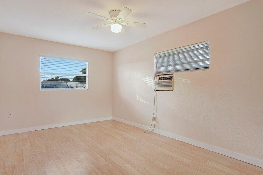 406 Elizabeth Road Lake Worth, FL 33461 - Photo 18 of 44 Second Bedroom