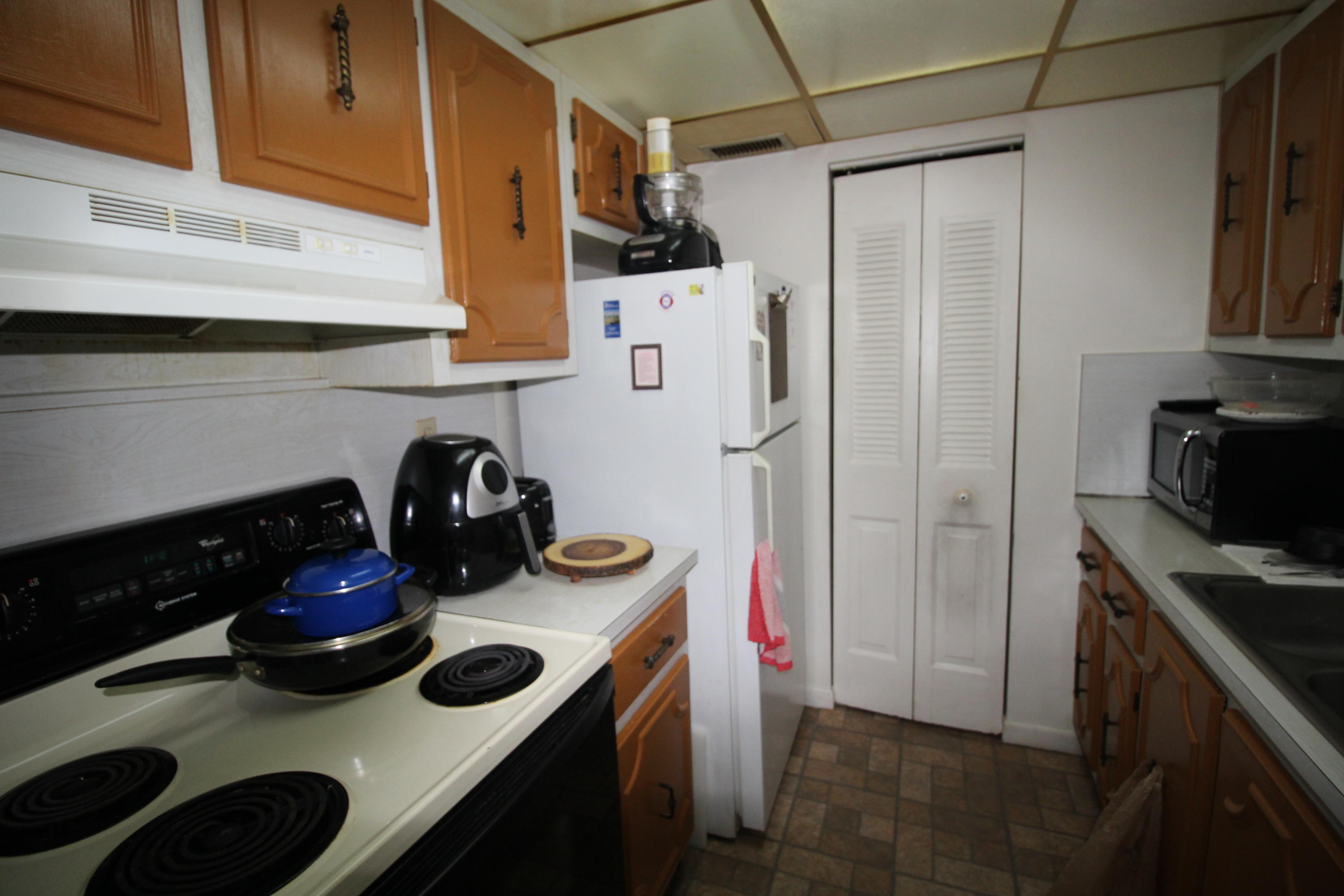 1210 Old Boynton Road, Unit 110 Boynton Beach, FL 33426 - Photo 12 of 14 IMG_2999