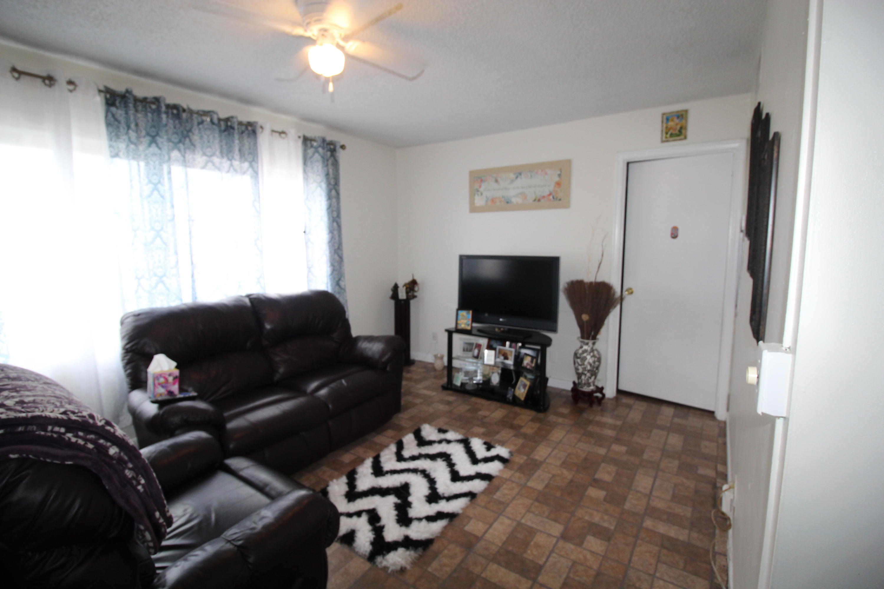 1210 Old Boynton Road, Unit 110 Boynton Beach, FL 33426 - Photo 4 of 14 IMG_2991