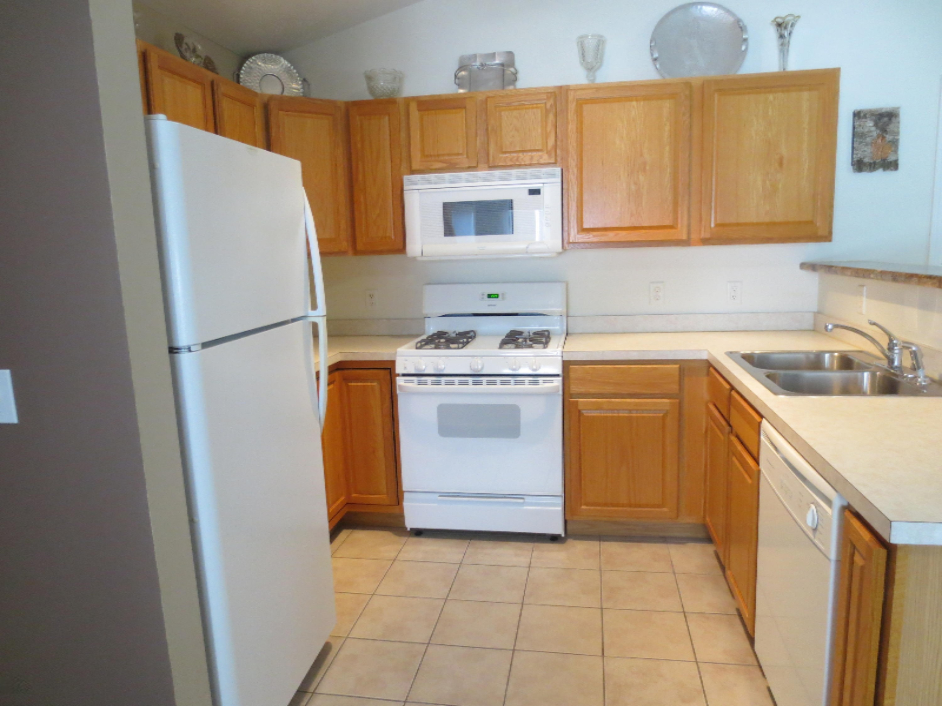 1295 Whitehall Road, Unit 24 Muskegon, MI 49445 - Photo 12 of 29 IMG_3864