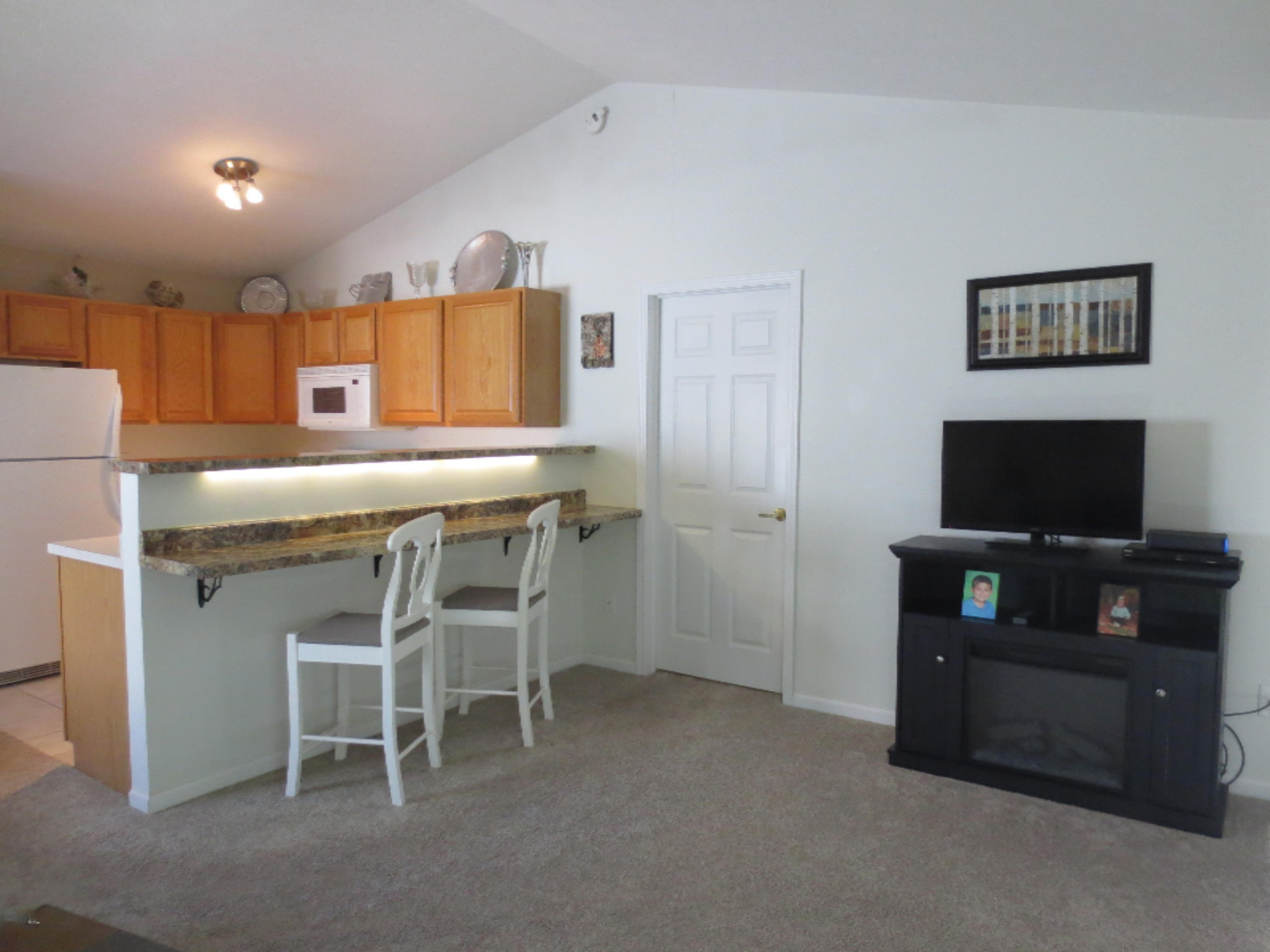 1295 Whitehall Road, Unit 24 Muskegon, MI 49445 - Photo 14 of 29 IMG_3866