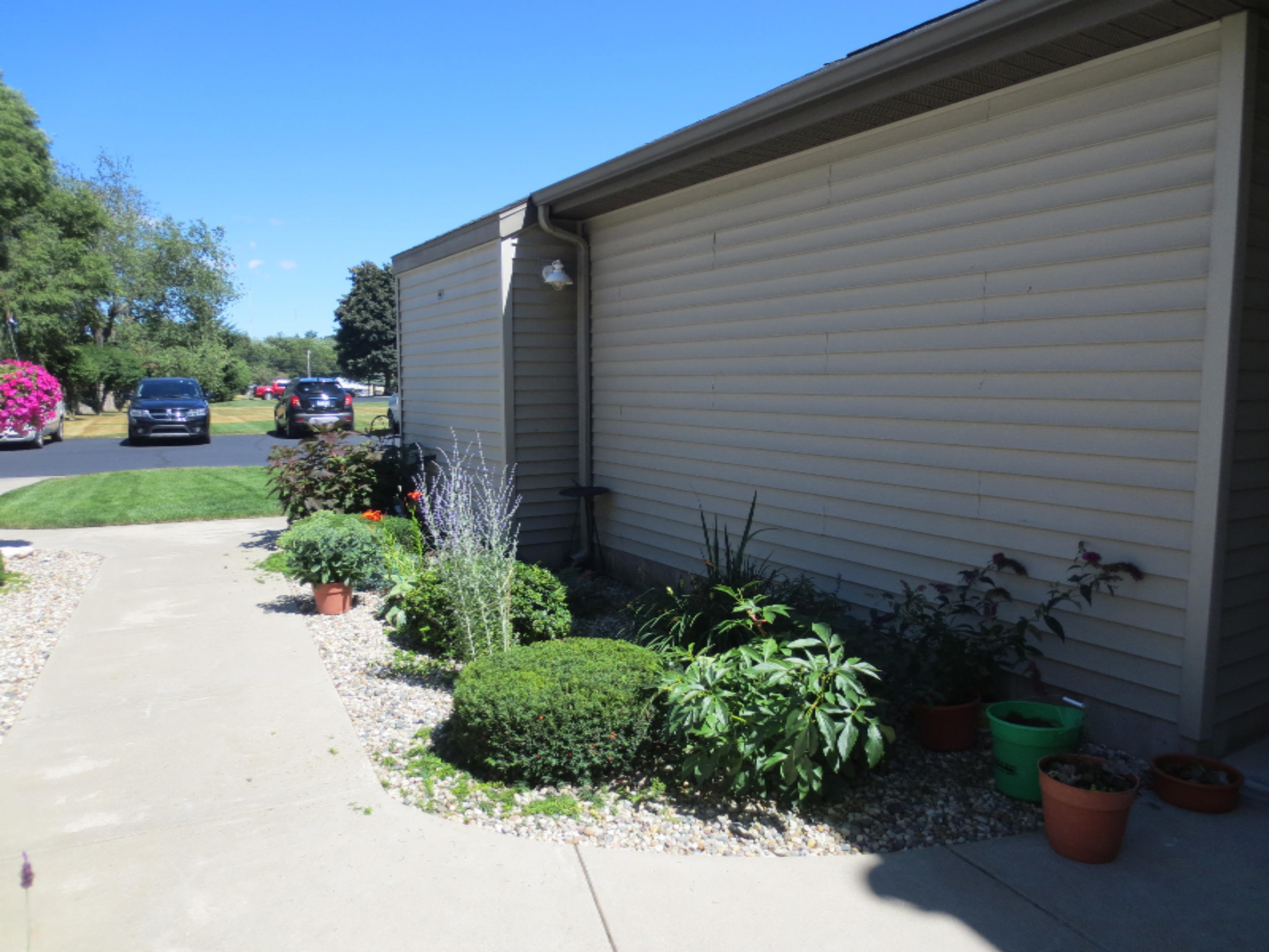 1295 Whitehall Road, Unit 24 Muskegon, MI 49445 - Photo 5 of 29 IMG_3881