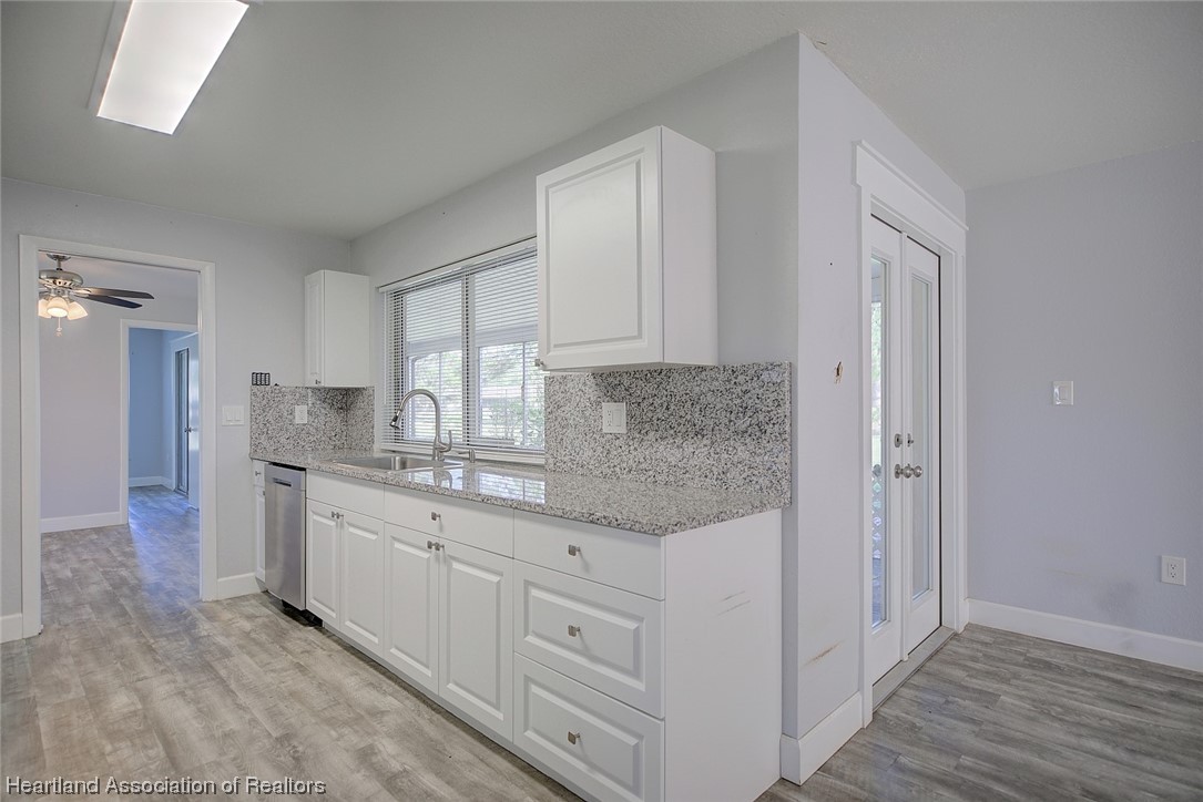 312 Blazing Star Road Sebring, FL 33876 - Photo 3 of 42
