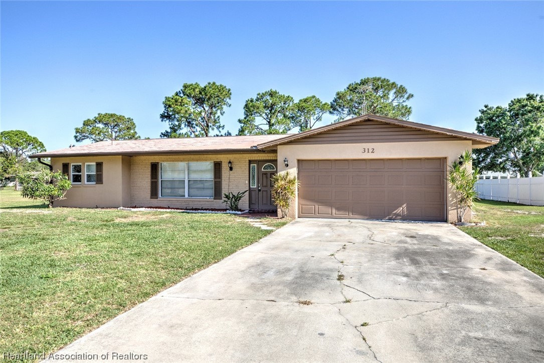 312 Blazing Star Road Sebring, FL 33876 - Photo 31 of 42