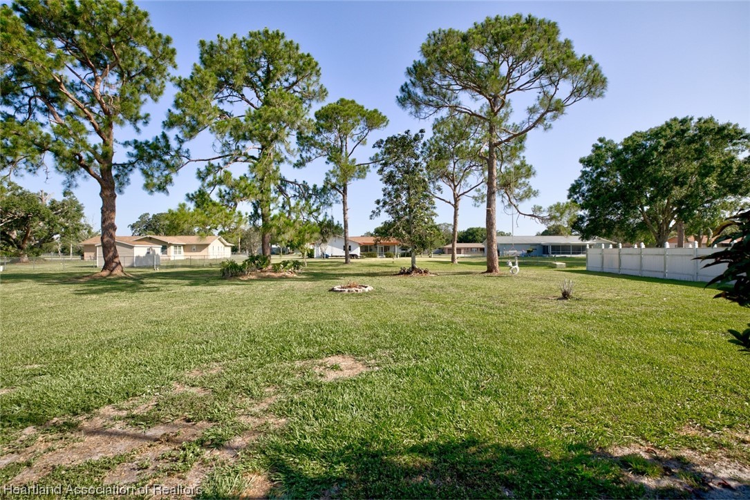 312 Blazing Star Road Sebring, FL 33876 - Photo 33 of 42