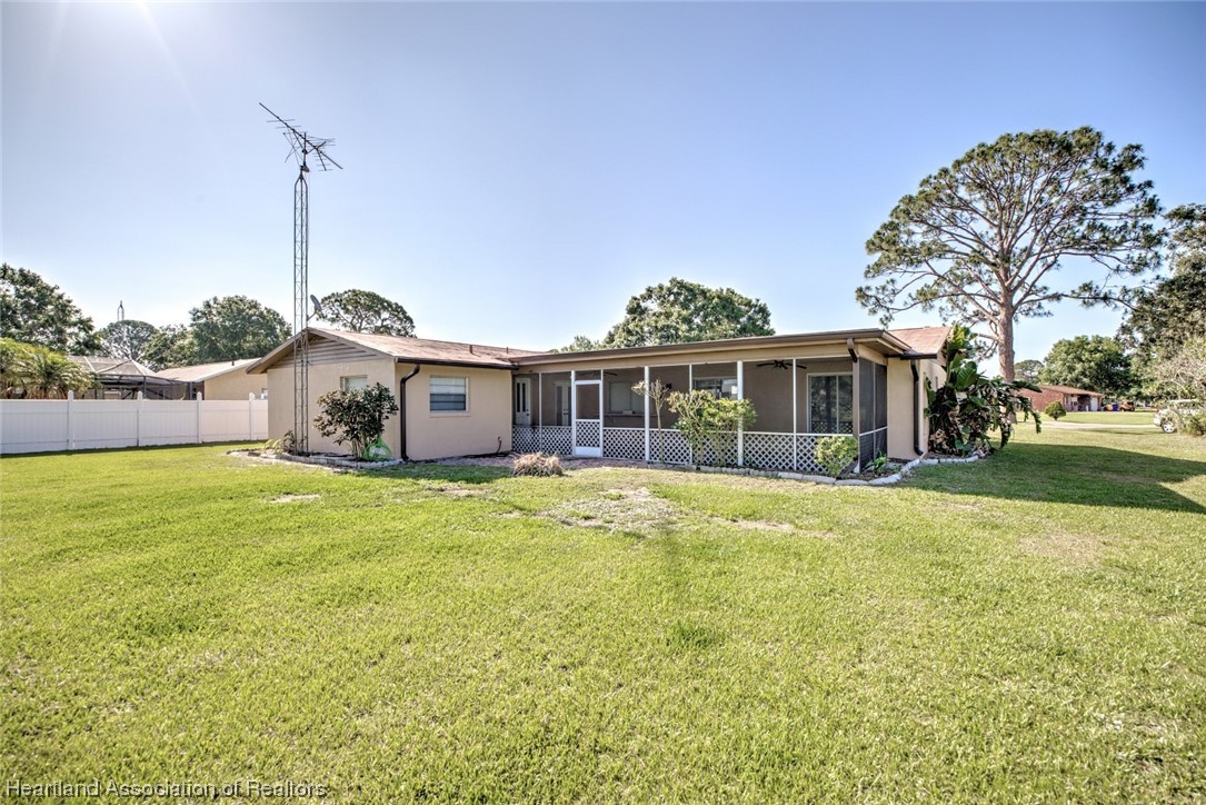 312 Blazing Star Road Sebring, FL 33876 - Photo 36 of 42