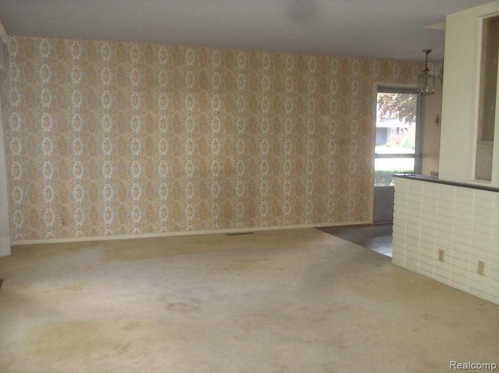 415 Barclay Road Grosse Pointe, MI 48236 - Photo 4 of 22 Living Room