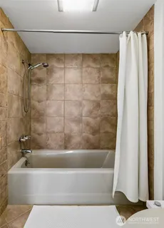 $499,950 | 1301 Spring Street, Unit 5C, Seattle, WA 98104