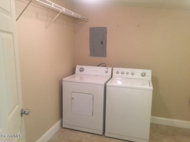 2192 Warwick Road Melbourne, FL 32935 - Photo 13 of 17 Laundry Room