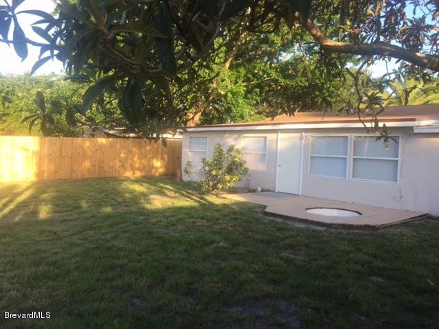 2192 Warwick Road Melbourne, FL 32935 - Photo 16 of 17 Backyard