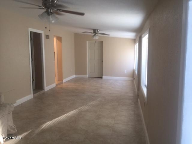 2192 Warwick Road Melbourne, FL 32935 - Photo 4 of 17 Family Room