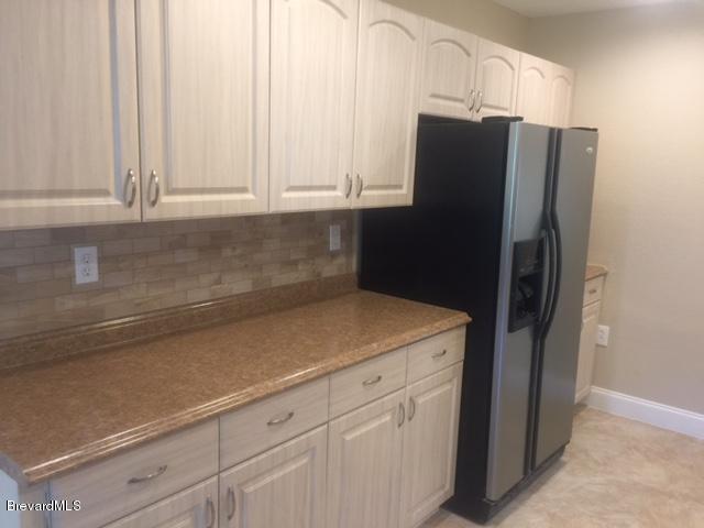 2192 Warwick Road Melbourne, FL 32935 - Photo 7 of 17 Kitchen