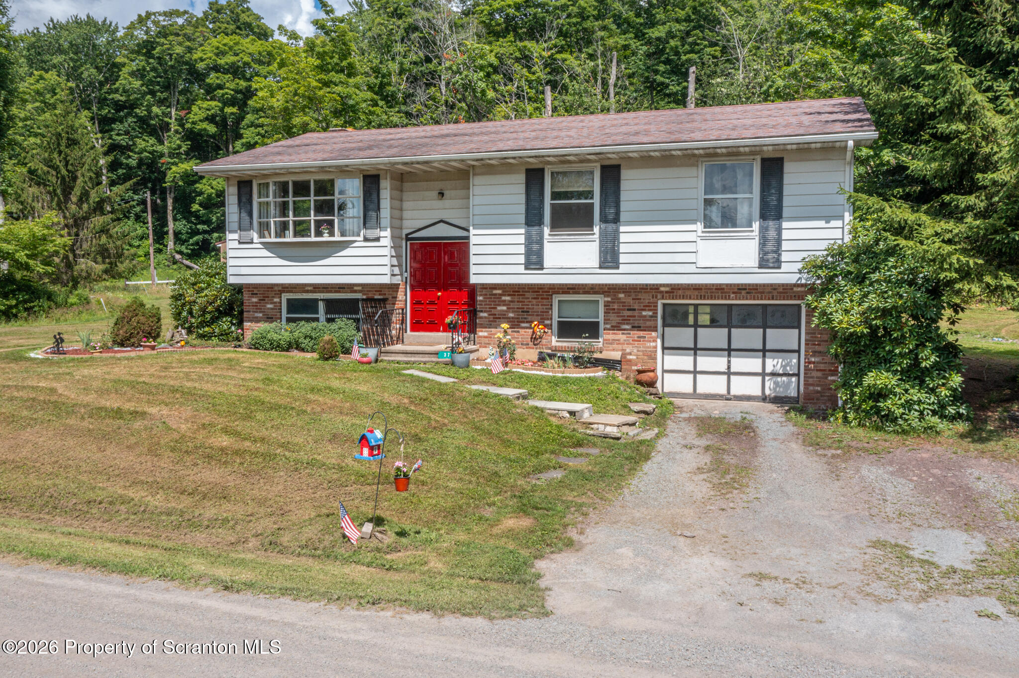 374 Raylean Road Montrose, PA 18801 - Photo 1 of 32 374 Raylean-1