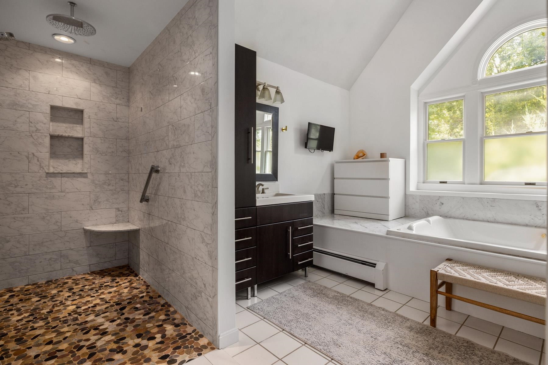 17 Fieldstone Circle Hampton, NH 03842 - Photo 20 of 40