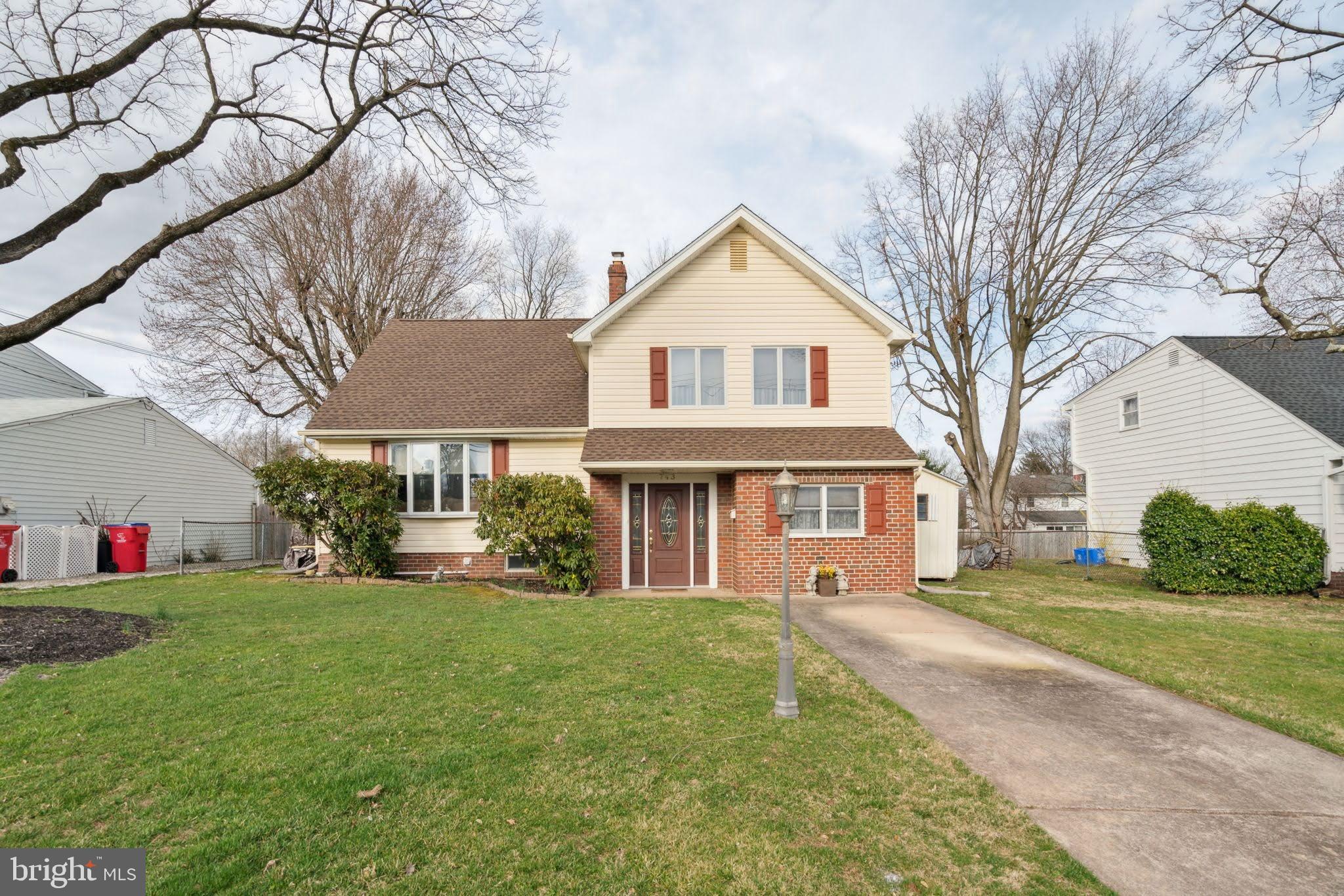 743 Mueller Road Warminster, PA 18974 - Photo 1 of 33 Gallery Image 1