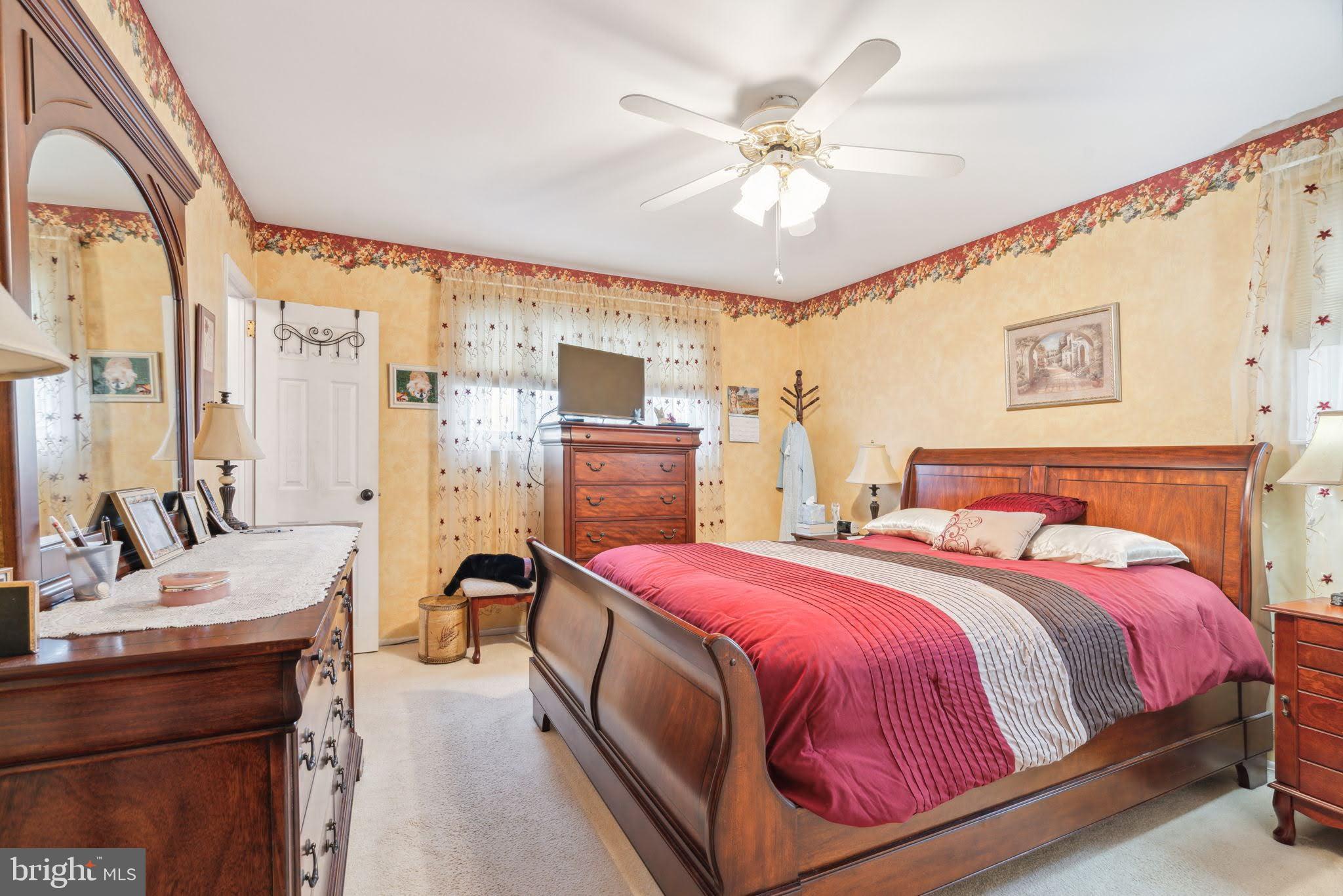 743 Mueller Road Warminster, PA 18974 - Photo 19 of 33 Gallery Image 19