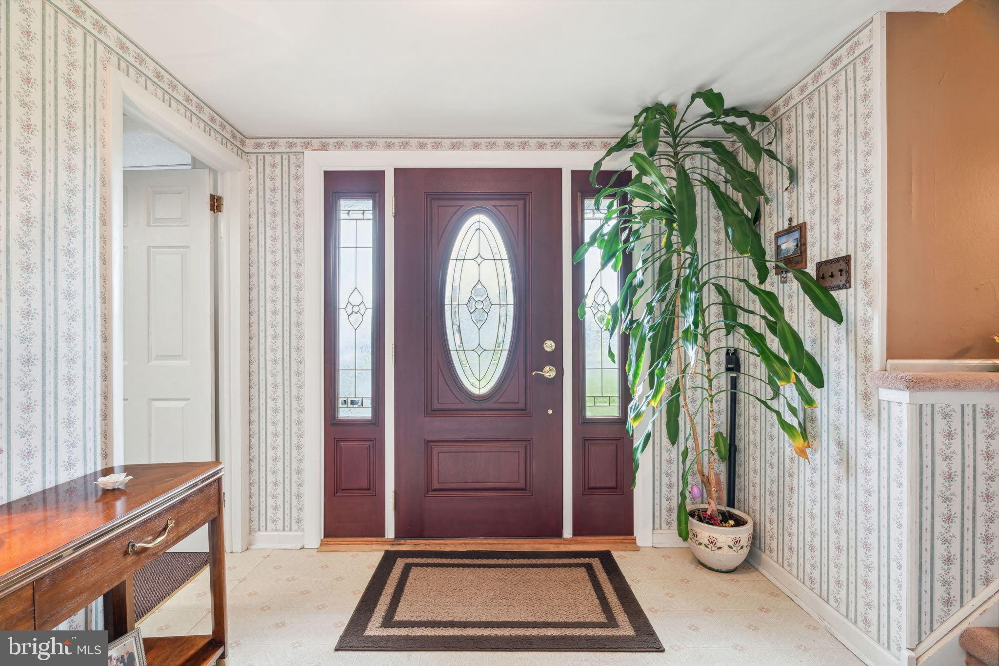 743 Mueller Road Warminster, PA 18974 - Photo 2 of 33 front entry