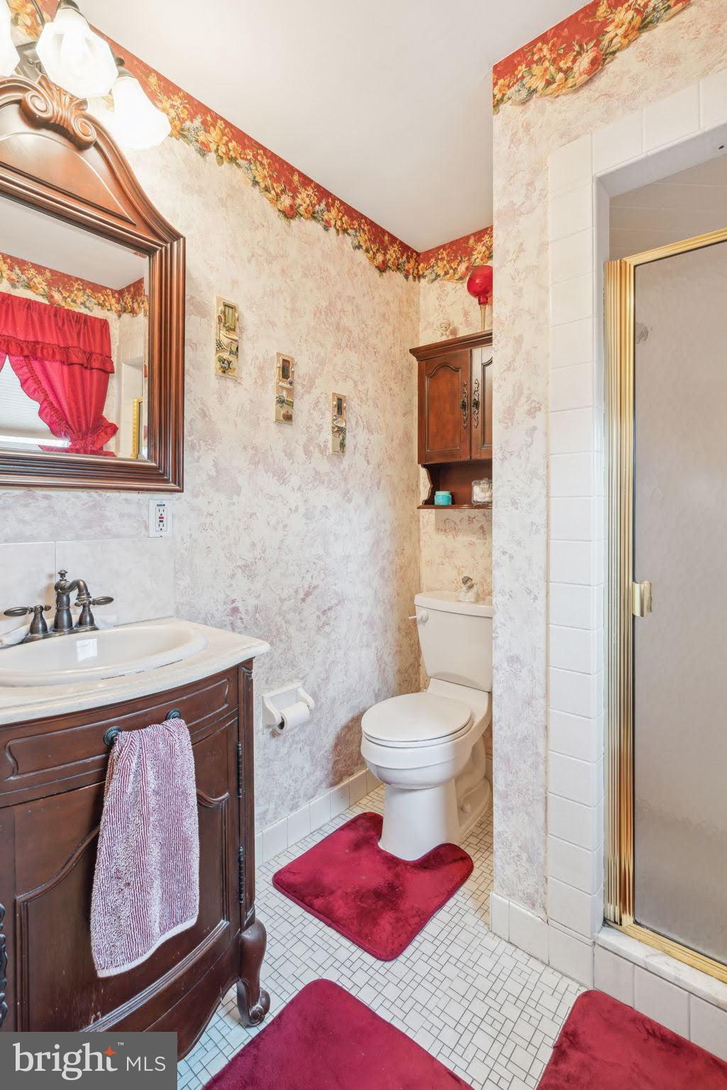 743 Mueller Road Warminster, PA 18974 - Photo 21 of 33 en suite bath