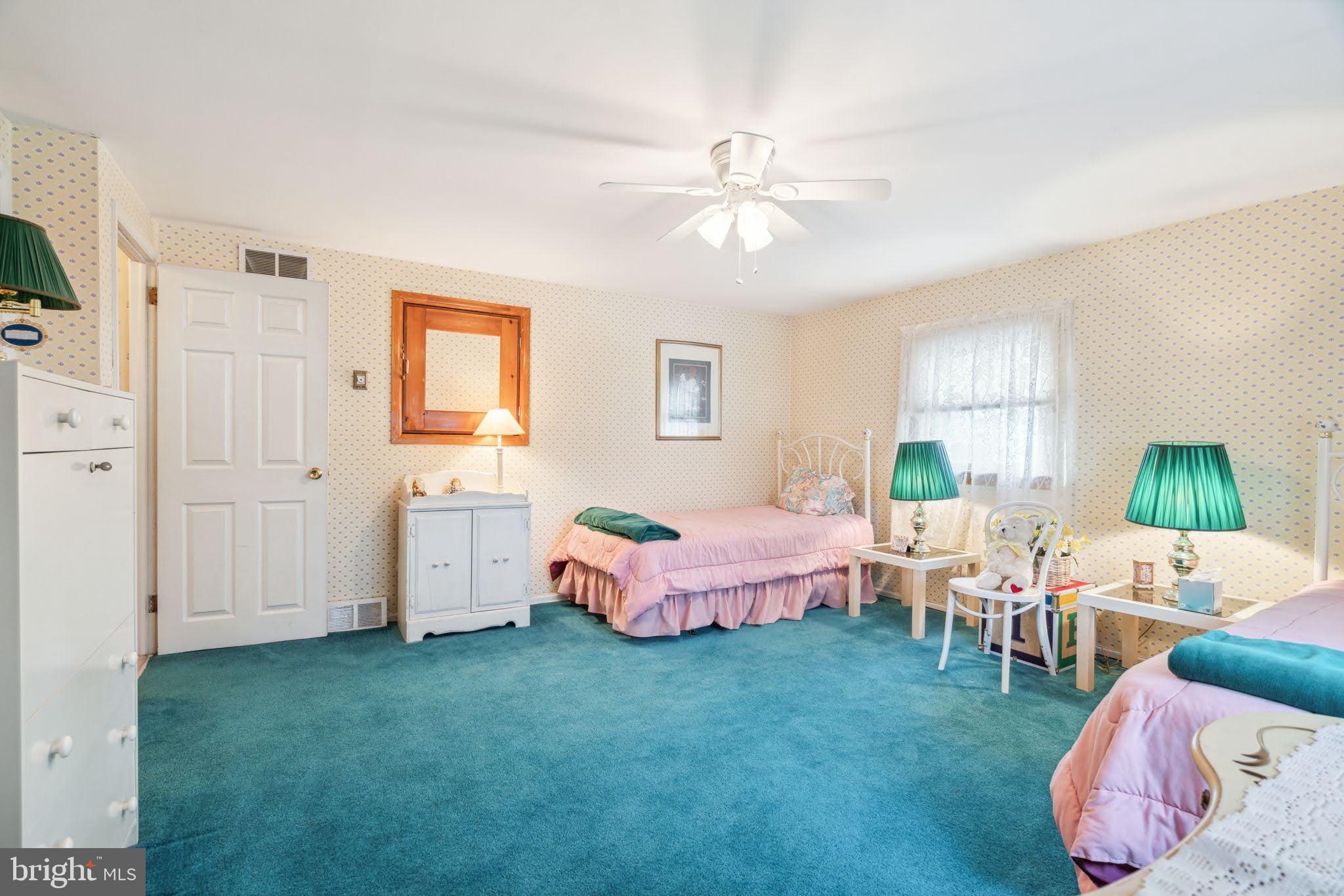 743 Mueller Road Warminster, PA 18974 - Photo 23 of 33 Gallery Image 23