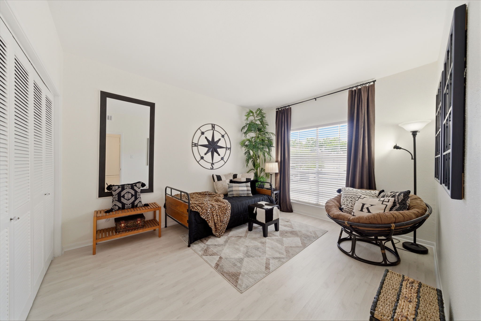 2100 Tanglewilde Street, Unit 750 Houston, TX 77063 - Photo 7 of 23 Bedroom #2. Lots of room and closet space.