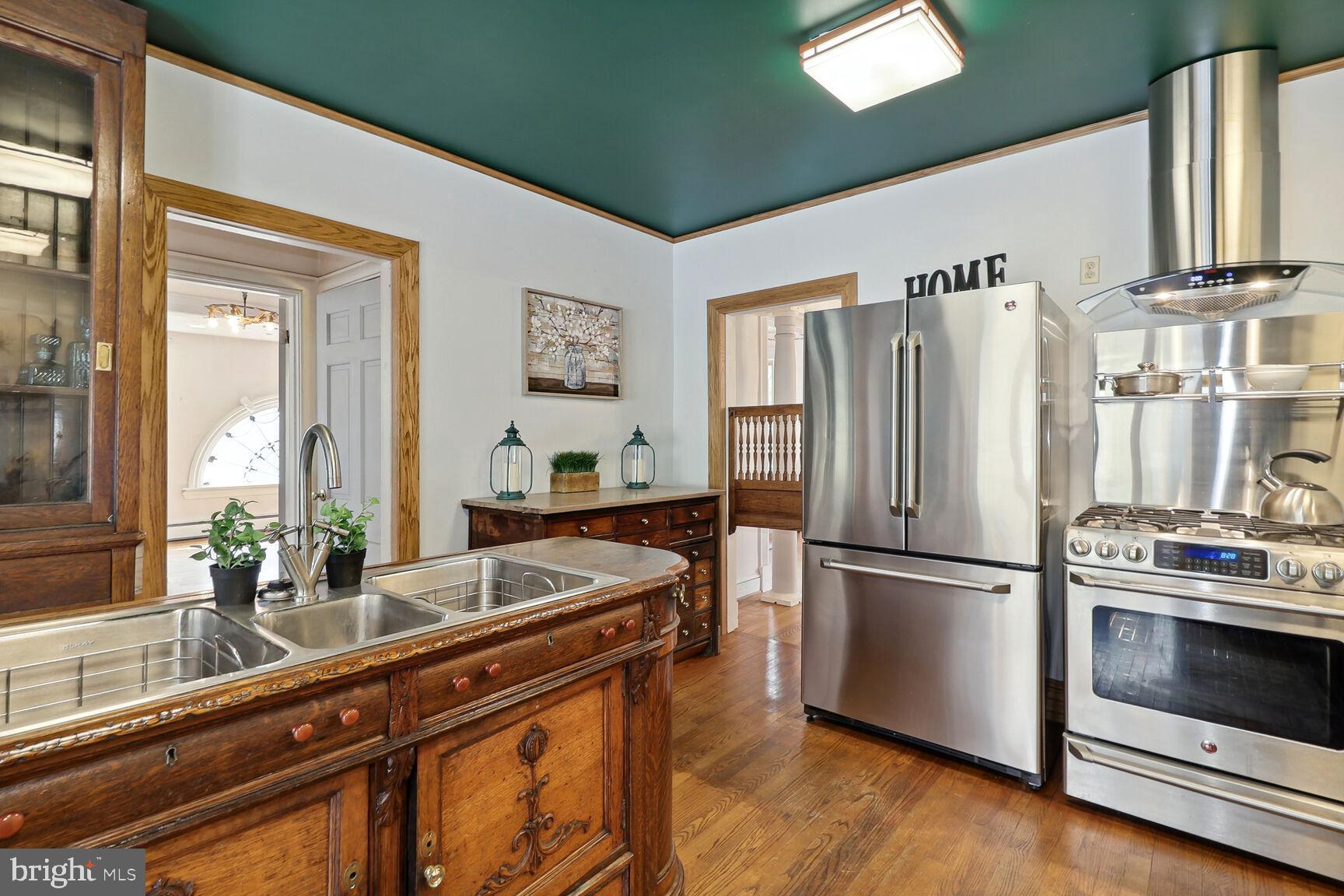 1211 Poplar Hill Road Baltimore, MD 21210 - Photo 10 of 79 Gallery Image 10