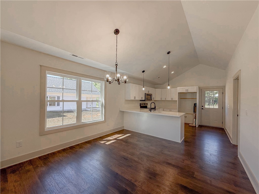 210 Scotland Road Seneca, SC 29678 - Photo 10 of 38 Gallery Image 10