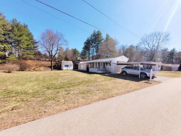 $149,000 | 7 Skyview Drive, Nashua, NH 03062