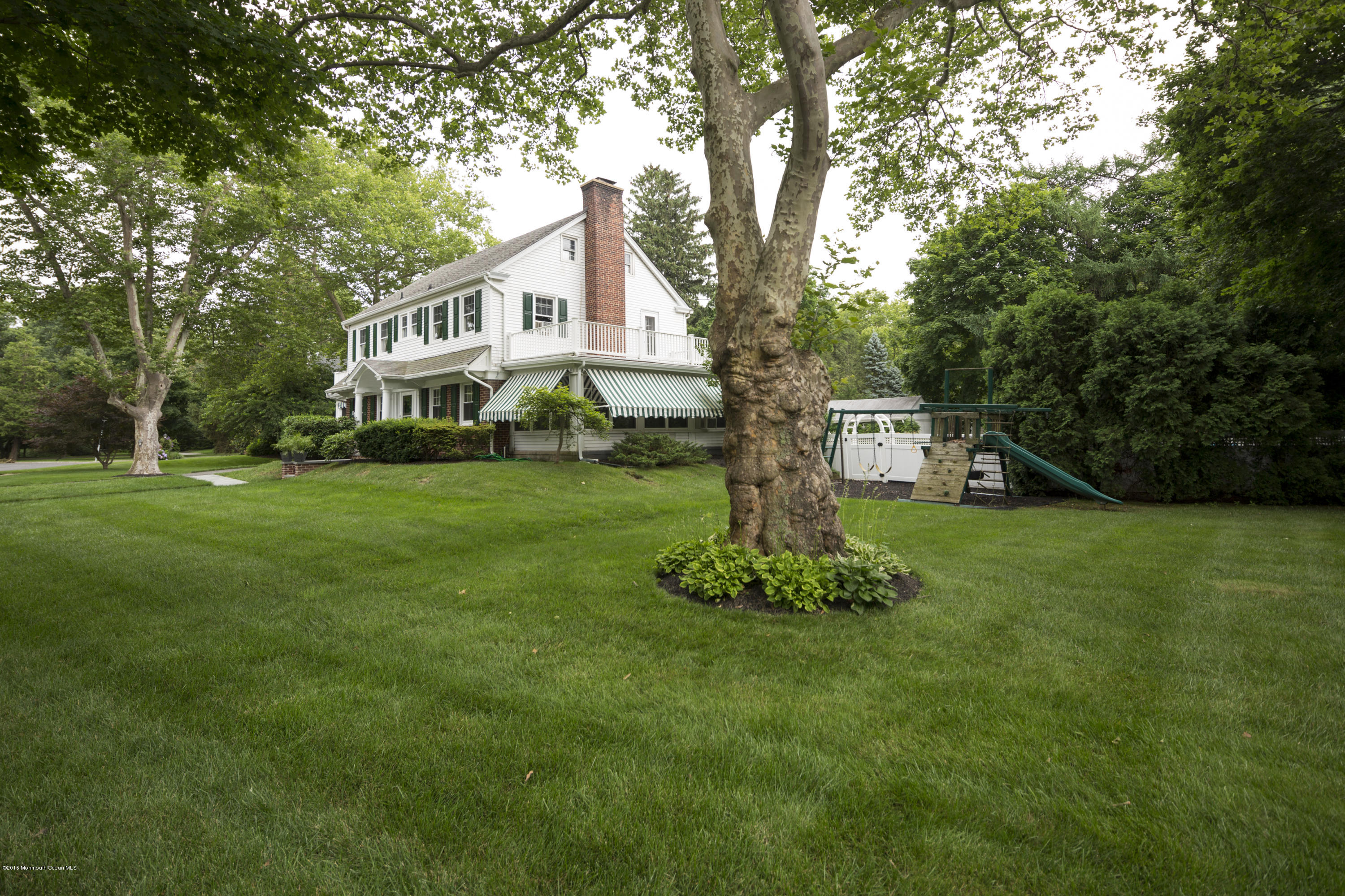 1 Garden Road Little Silver, NJ 07739 - Photo 2 of 26 05_Front Yard