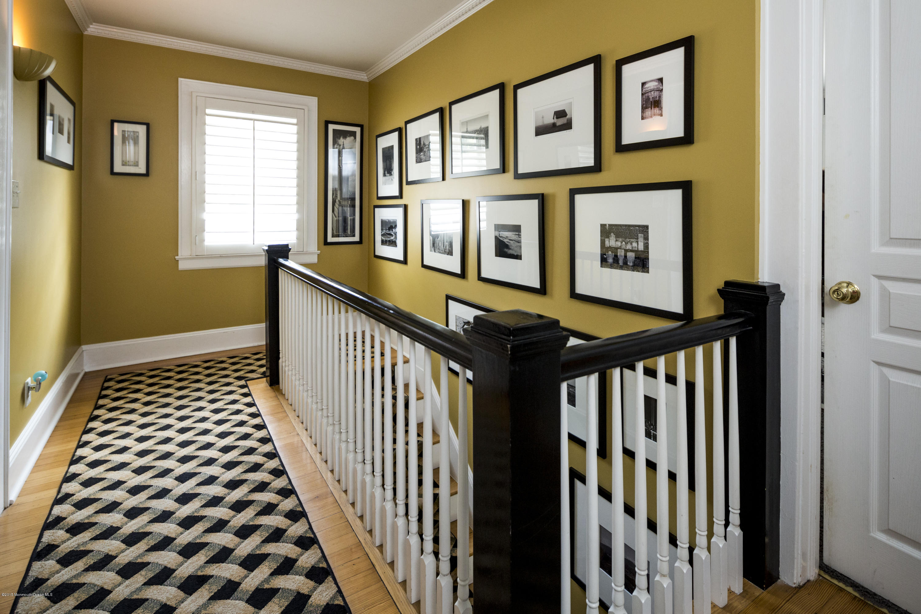 1 Garden Road Little Silver, NJ 07739 - Photo 18 of 26 21_Upper Hallway