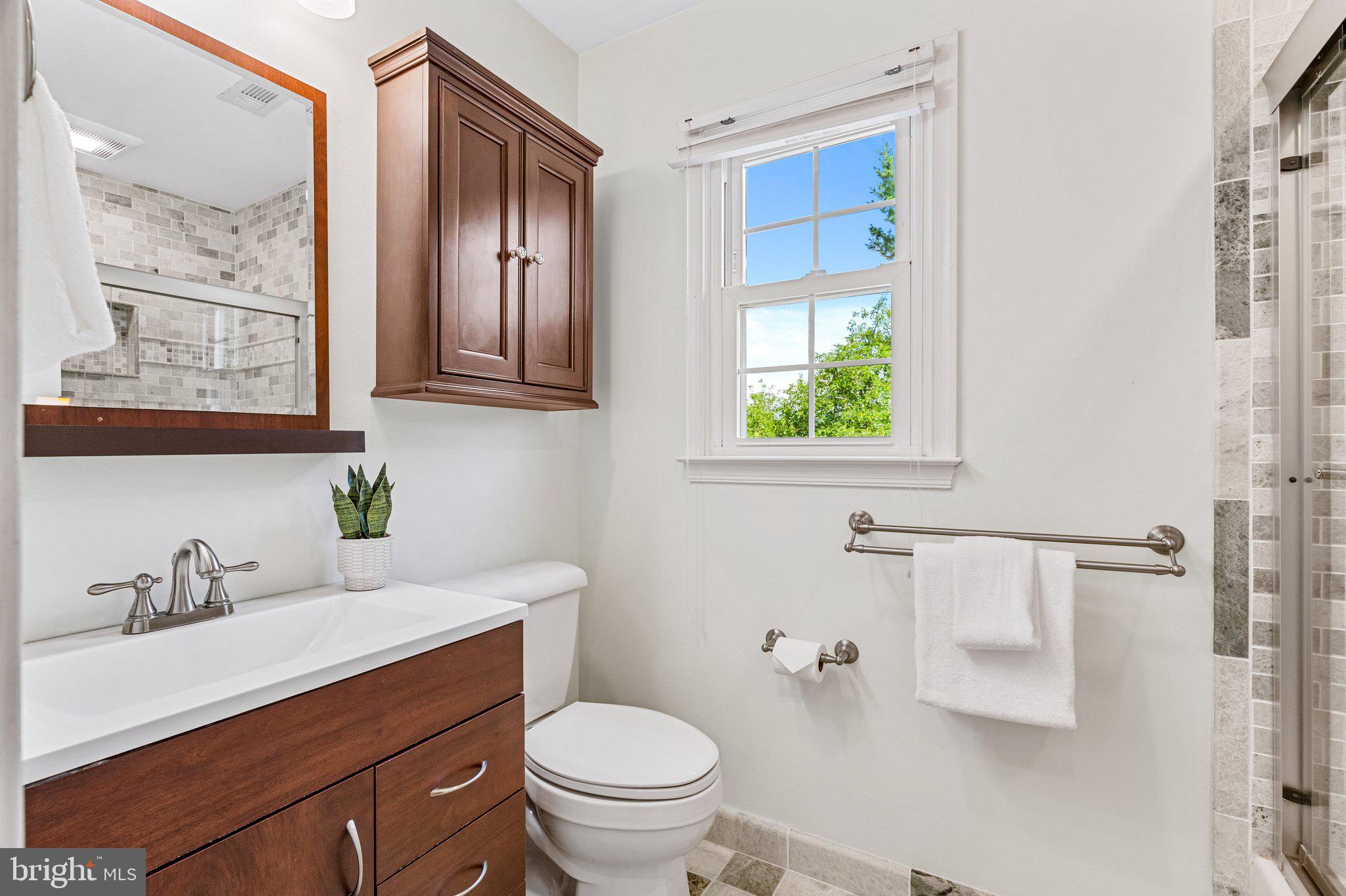 12400 Triple Crown Road Gaithersburg, MD 20878 - Photo 23 of 45 Upper-level full bathroom