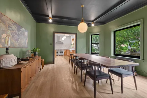 $1,500,000 | 321 North Elmwood Avenue, Oak Park, IL 60302