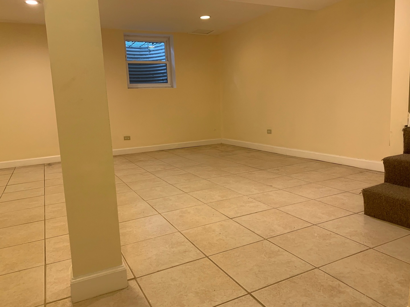 811 Hibbard Road, Unit C Wilmette, IL 60091 - Photo 16 of 19 a view of a room with a sink