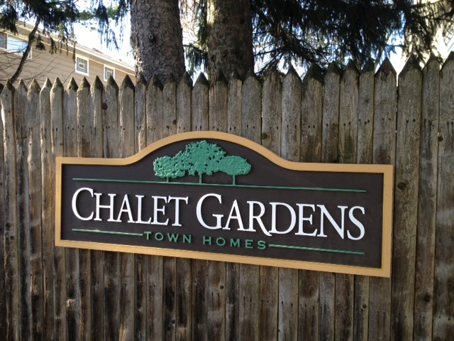 811 Hibbard Road, Unit C Wilmette, IL 60091 - Photo 19 of 19 a sign broad